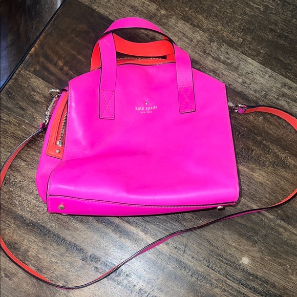 Kate Spade Vibrant Pink Crossbody Bag - Picture 1 of 3
